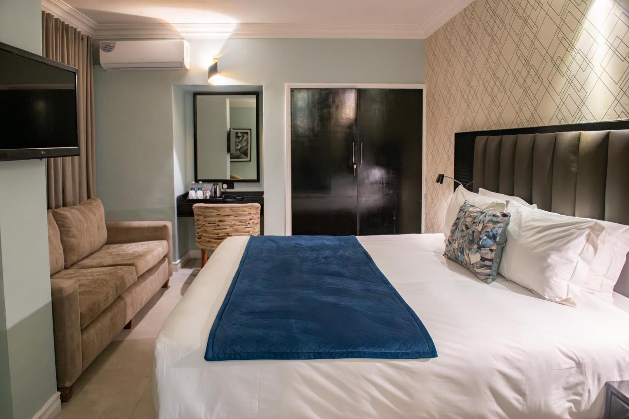 New Ambassador Hotel Harare Ngoại thất bức ảnh