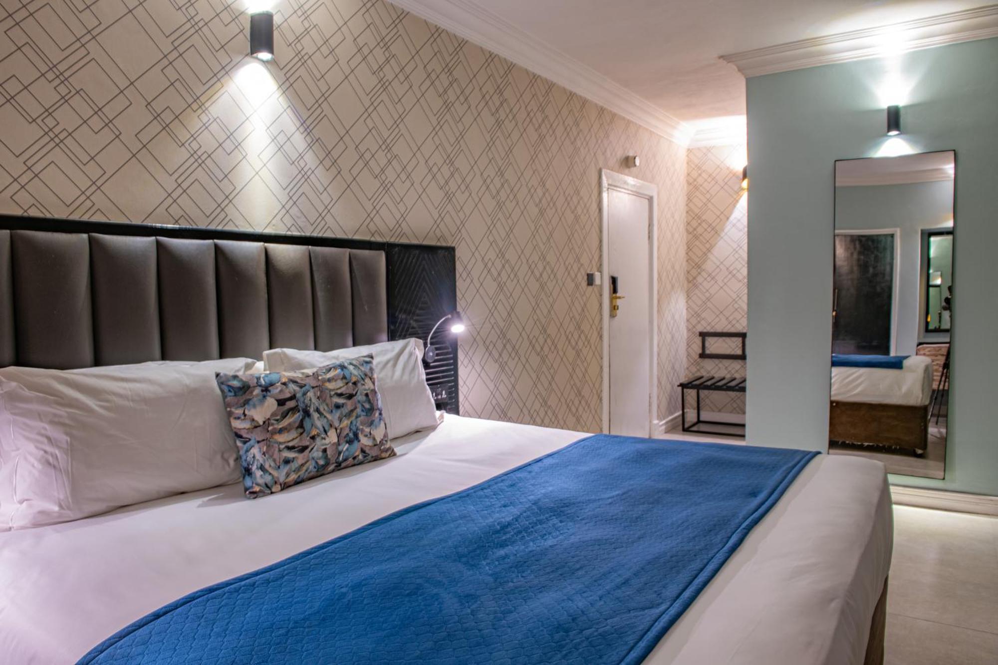 New Ambassador Hotel Harare Ngoại thất bức ảnh