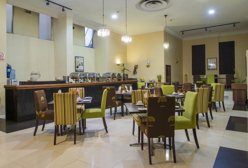 New Ambassador Hotel Harare Ngoại thất bức ảnh
