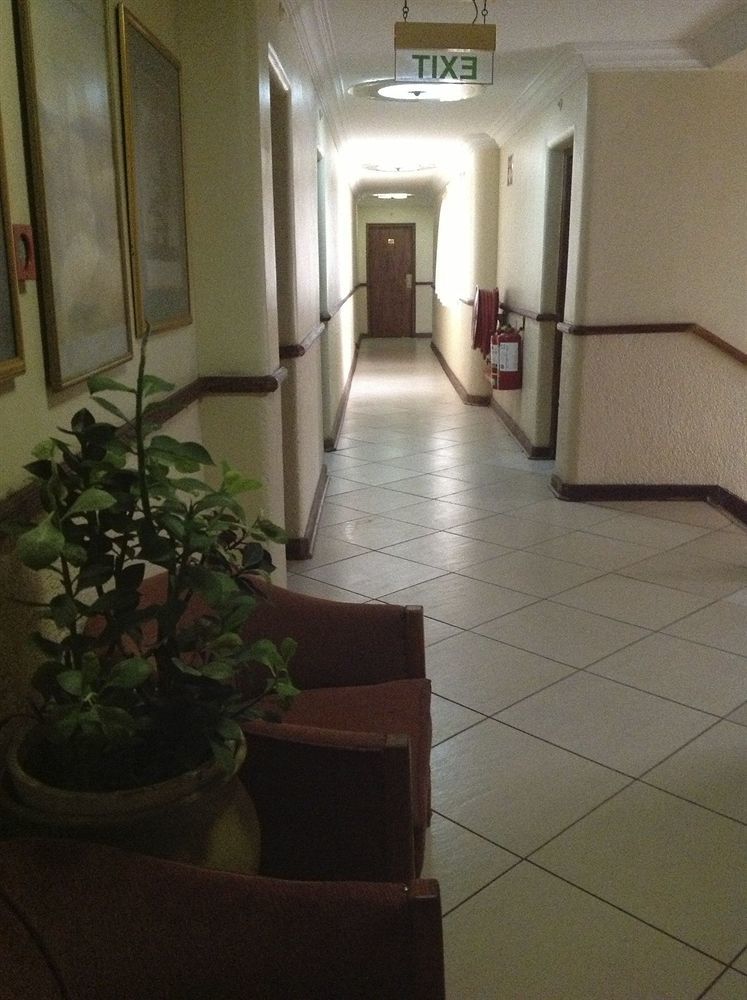 New Ambassador Hotel Harare Ngoại thất bức ảnh